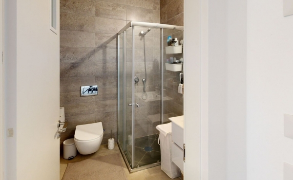 Florentine area 4 rooms 109m2 Terrace 14m2 Lifts Parking Apartment for sale in Tel Aviv