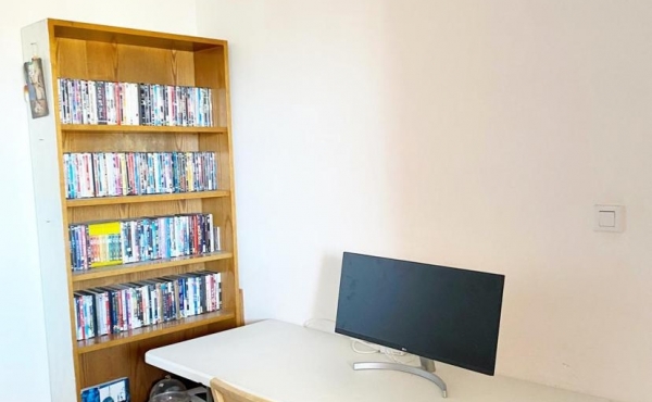 Florentine 3 rooms 74m2 Balcony 14m2 Lift Parking Gym Apartment for rent in Tel Aviv