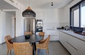 Tschernihovsky 4 rooms Bezalel project, excellent apartment for rent in Tel Aviv