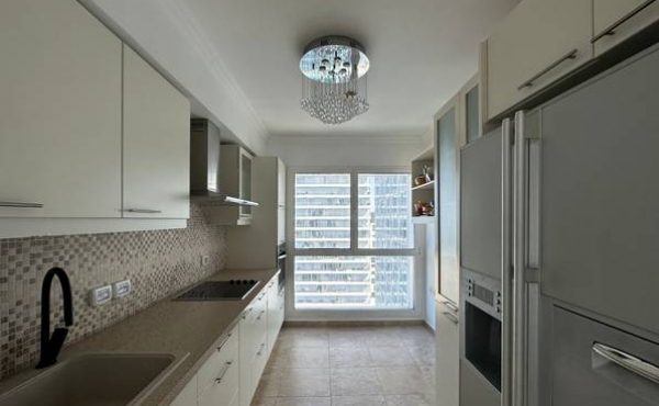 Opera Tower 3 rooms 161sqm Balcony 27sqm Beachfront Parking Apartment for rent  in Tel Aviv