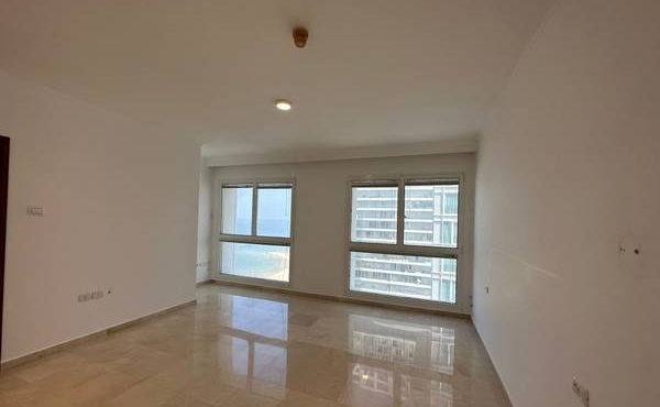 Opera Tower 3 rooms 161sqm Balcony 27sqm Beachfront Parking Apartment for rent  in Tel Aviv