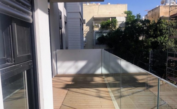 Modigliani street in Tel Aviv Apartment for rent 82m2 Terrace Parking