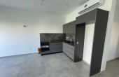 Dizengoff 3 rooms 70m2 Terrace Safe room Lifts Apartment for rent in Tel Aviv