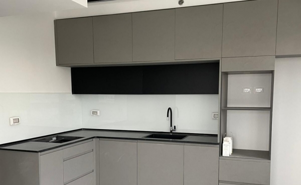 Dizengoff / Bazel
new building
75 square meters + 6 square meters sun terrace
3 room apartment
safe room
Sun Terrace
5th floor
Elevators
Sun Terrace
House committee: 200
Property tax: 750 (for two months)
