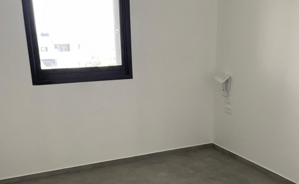 Dizengoff / Bazel
new building
75 square meters + 6 square meters sun terrace
3 room apartment
safe room
Sun Terrace
5th floor
Elevators
Sun Terrace
House committee: 200
Property tax: 750 (for two months)
