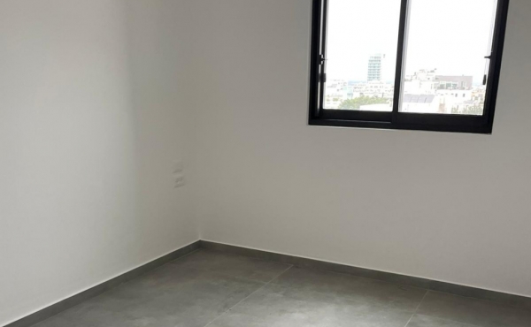 Dizengoff / Bazel
new building
75 square meters + 6 square meters sun terrace
3 room apartment
safe room
Sun Terrace
5th floor
Elevators
Sun Terrace
House committee: 200
Property tax: 750 (for two months)

