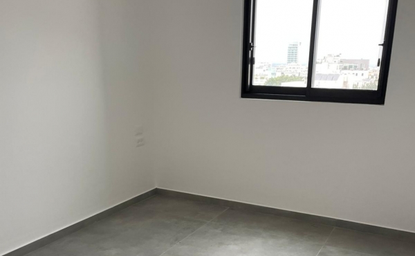 Dizengoff / Bazel
new building
75 square meters + 6 square meters sun terrace
3 room apartment
safe room
Sun Terrace
5th floor
Elevators
Sun Terrace
House committee: 200
Property tax: 750 (for two months)
