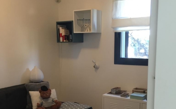 Frishman / Gordon 3 rooms 65 sqm Terrace 12 sqm Lift Parking Apartment for rent in Tel Aviv