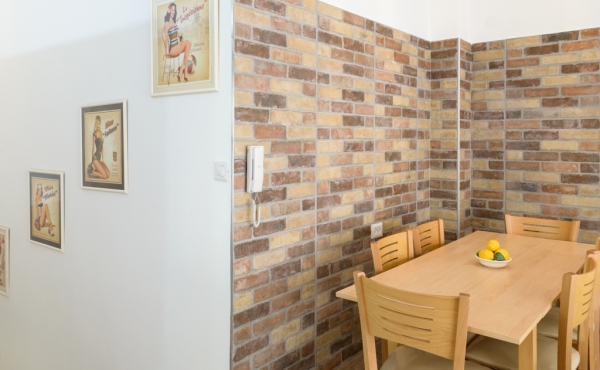 Sheinkin 3 bedrooms 100sqm Elevator Parking 