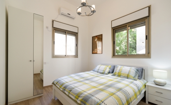 Sheinkin 3 bedrooms 100sqm Elevator Parking 