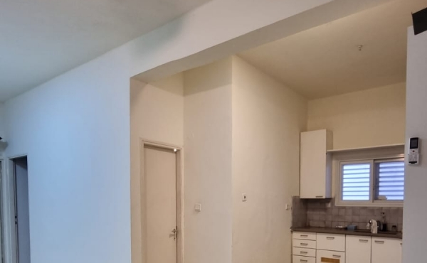 Old North 3 rooms 70 sqm Closed balcony Apartment for rent in Tel Aviv