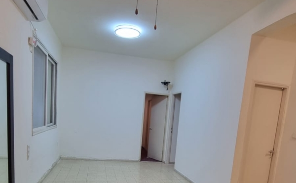 Old North 3 rooms 70 sqm Closed balcony Apartment for rent in Tel Aviv