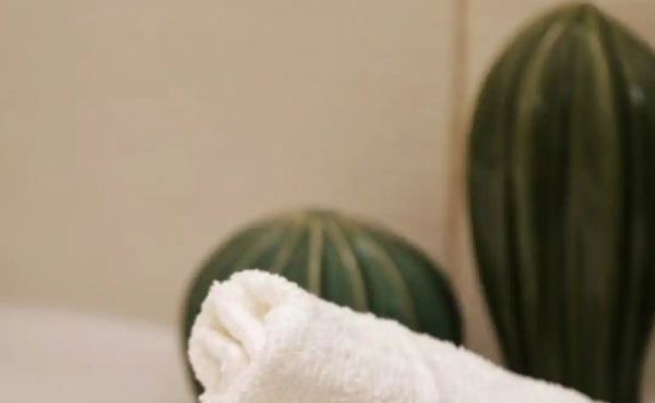 3 rooms Balcony Kehilat Eden village Lift Parking Apartment for rent in Tel Aviv