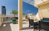 Spacious 3-Bedroom 100 sqm Penthouse in Kerem Hatemanim with Terrace Apartment for rent in Tel Aviv