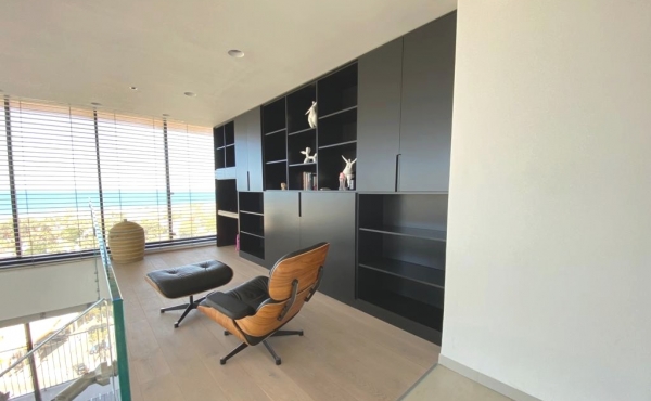 Eliphelet area Duplex 3 rooms 110m2 Balcony 25sqm Furnished Parking Club gym Apartment for rent in Tel Aviv