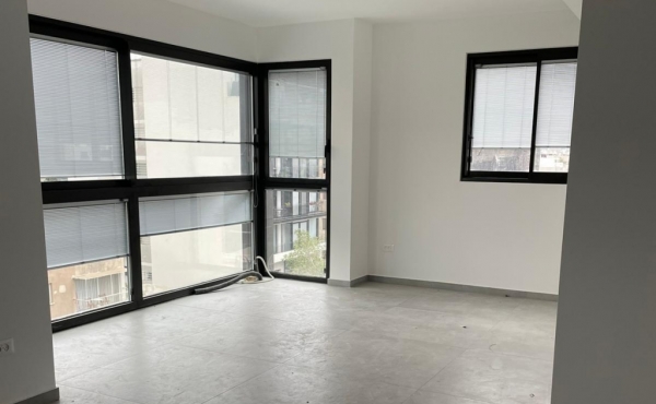 Dizengoff 3 rooms 75m2 Balcony Lift Apartment for rent in Tel Aviv