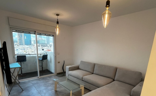 Florentine 2 rooms with safe room Fully furnished Balcony Lift Apartment for rent in Tel Aviv