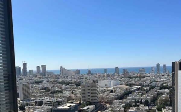 Shaul Hamelekh area 5 rooms 115m2 Balcony with sea view Apartment for sale in Tel Aviv