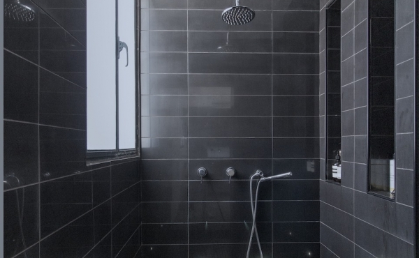 Villa in Neve Tsedek 170m2 Renovated + Outdoor Terrace 40m2 For sale in Tel Aviv