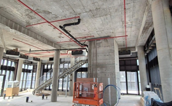 New commercial space in annex Azrieli shopping center