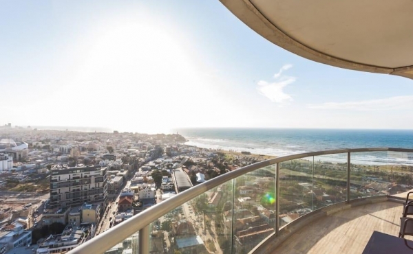 Neve Tsedek tower 3 rooms Balcony with sea view Furnished
