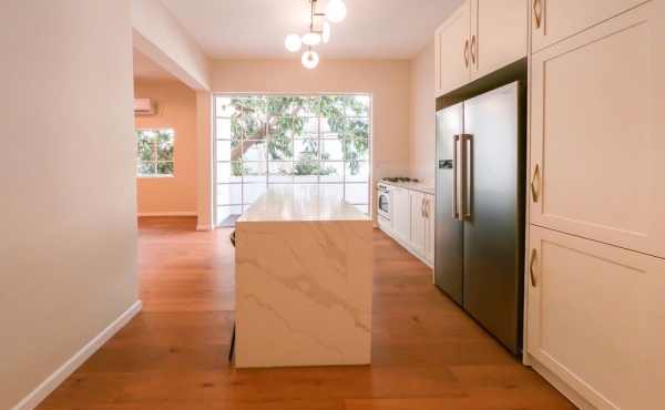 Sheinkin street 4 rooms renovated 110 sqm Balcony Apartment for sale in Tel Aviv