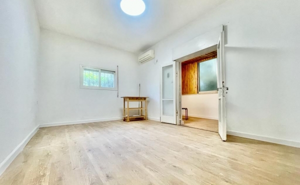 City Hall area 3 rooms 87m2 Tama project Balcony Apartment for sale in Tel Aviv