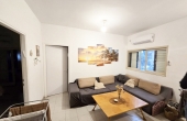 Ben Gurion area 4 rooms 98m2 Apartment for sale in Tel Aviv