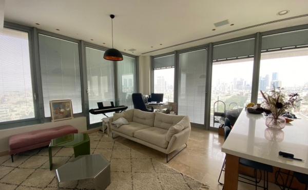 Frishman tower 3 rooms 91 sqm Balcony 12 sqm2 Parking Apartment for sale in Tel Aviv