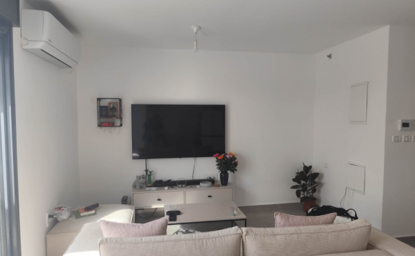 Bat Yam Penthouse 3 rooms 88 sqm Terraces 57sqm + 37sqm Lift Apartment for sale in Bat Yam