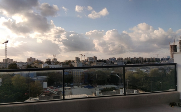 Bat Yam Penthouse 3 rooms 88 sqm Terraces 57sqm + 37sqm Lift Apartment for sale in Bat Yam