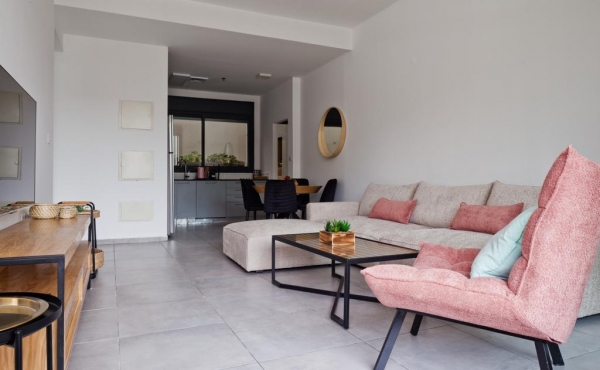 Gindi Low tower Garden apartment 4 rooms 110m2 Garden 23m2 Balcony 22m2 Parkingx2 For sale in Tel Aviv