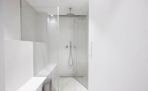 Front sea TLV 3 rooms 220m2 Furnished Balconies 18m2 Lift Parking x2 Apartment for sale in Tel Aviv