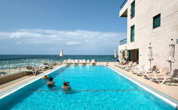 Front sea TLV 3 rooms 220m2 Furnished Balconies 18m2 Lift Parking x2 Apartment for sale in Tel Aviv