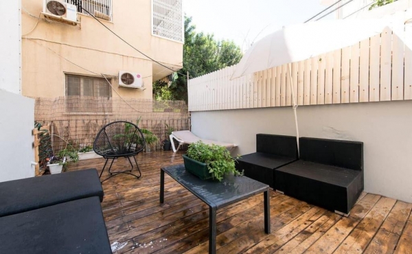 Boutique building for sale in HaYarden street