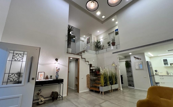 Hod HaSharon Duplex 6 rooms 277 m2 Terrace 100 m2 Lift Parking Gym Apartment for sale in Tel Aviv