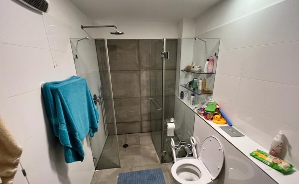 Hod HaSharon Duplex 6 rooms 277 m2 Terrace 100 m2 Lift Parking Gym Apartment for sale in Tel Aviv