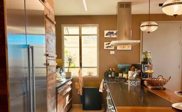 Yaffo 5 rooms with safe room 175m2 Balcony Lift Parking Apartment for sale in Tel Aviv