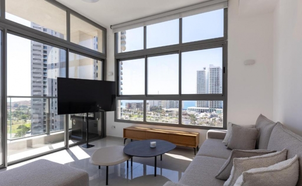 Bat Yam Penthouse Duplex de luxe 5 rooms 130m2 Terraces 70m2 Panoramic view Lift Parking