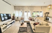 Rothschild area 3 rooms with shelter 70sqm Balconies Lift Apartment for sale in Tel Aviv