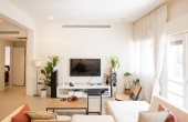 Rothschild area 3 rooms with shelter 70sqm Balconies Lift Apartment for sale in Tel Aviv