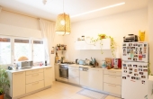 Rothschild area 3 rooms with shelter 70sqm Balconies Lift Apartment for sale in Tel Aviv