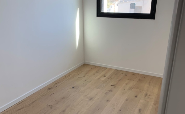 Biltmor 5 rooms 122m2 Shelter Balcony Lift Parking Apartment for Rent in Tel Aviv