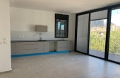 Biltmor 5 rooms 122m2 Shelter Balcony Lift Parking Apartment for Rent in Tel Aviv