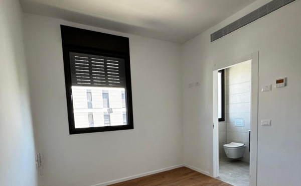 Biltmor street 4 rooms 105m2 Shelter Balcony 12m2 Lift Parking