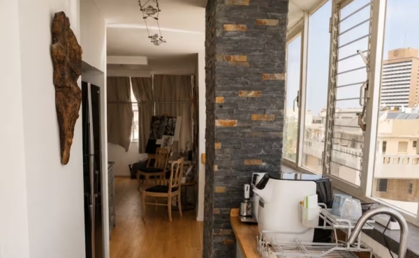 Sirkin 2 bedrooms Terrace Lift Parking Short term rental in Tel Aviv