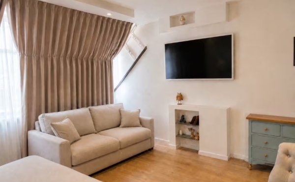 Sirkin 2 bedrooms Terrace Lift Parking Short term rental in Tel Aviv