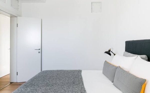 Penthouse Duplex Nahalat Ytshak 3 bedrooms Furnished and equipped Apartment for Long term rental