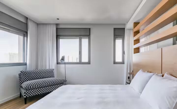 Penthouse Duplex Nahalat Ytshak 3 bedrooms Furnished and equipped Apartment for Long term rental