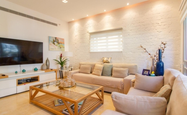 Shlomo HaMelekh 2 bedrooms 80m2 Terrace 12m2 Apartment for rent in Tel Aviv